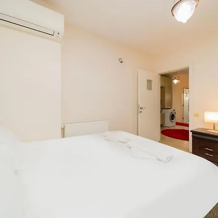 Flat With Balcony 3 Min To Konyaalti * Antalya
