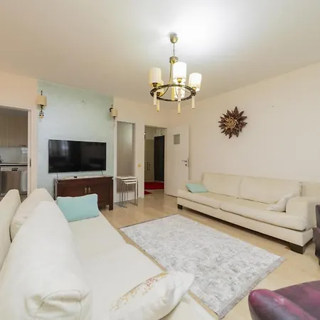 Apartment Flat With Balcony 3 Min To Konyaalti