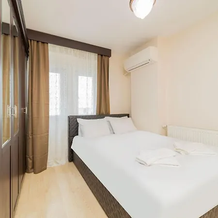 Flat With Balcony 3 Min To Konyaalti Apartment *